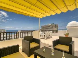 Luxury Penthouse Sea View Jacuzzy & pool wiffi free