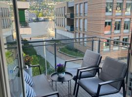 Modern Apartment - Amazing Terrace and Fjord View, Close to City Center，位于卑尔根卑尔根科学中心附近的酒店
