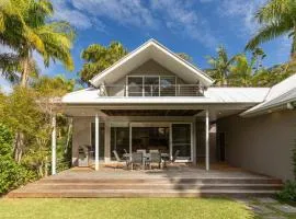 The Beach House at Lizzie