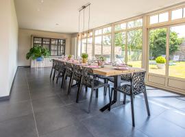 Villa Maison Remi - 12 pers & hotspa in the garden，位于科克赛德的酒店