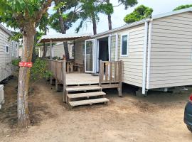 Mobil-home (Clim)- Camping Narbonne-Plage 4* - 019，位于纳博讷普拉日的露营地