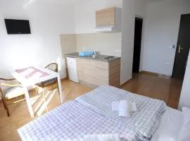 Apartments Deli
