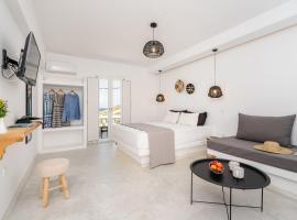 Celestial Seaview Apartments-Portara，位于纳克索乔拉的海滩酒店