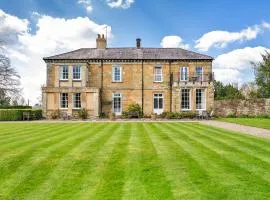 Finest Retreats - Roulston Hall Apt