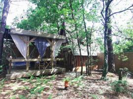 Cabane Spa 40，位于Taller的酒店