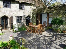 Character 2 double bedroom cottage in Shaftesbury，位于沙夫茨伯里的酒店