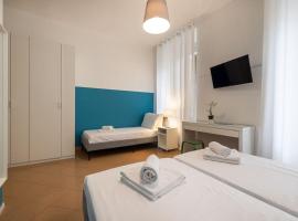 Mia Rooms - Room with Private Bath Bolzano Center01，位于博尔扎诺的酒店