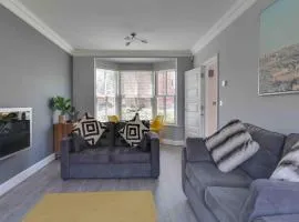 Elizabeth II Five Bedroom Spacious Home