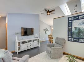 Secluded Wautoma Home with Fire Pit!，位于Wautoma的酒店