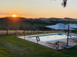 Agriturismo con cucina Il Favaio，位于帕西亚诺的酒店