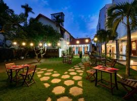 Legend Charm Boutique Hoi An Hotel，位于会安Cam Nam的酒店