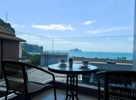 A401-Silk Condo Aonang, Sea view - 5 mins to beach，位于甲米镇的海滩酒店