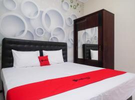 RedDoorz @ Griya Bougenville Magelang，位于Banyurojo的酒店