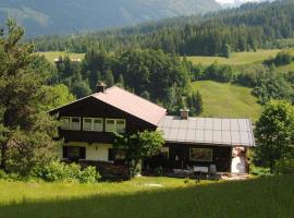 Ferienhaus Riedlsperger，位于菲伯布伦的酒店