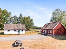 Jocksborg - Country side cottage in the woods，位于Sjöbo的酒店