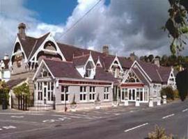 Lawless's Hotel & Holiday Village，位于奥赫里姆的酒店