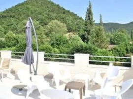Au Mas du Bec Pointu entre DIOIS et PROVENCE