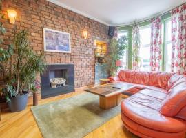 Almada Apartment，位于汉密尔顿的酒店