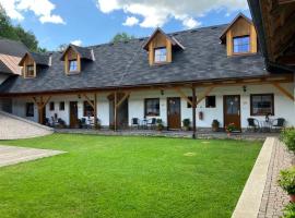 Penzion pod Březinkou，位于波利奇卡的酒店