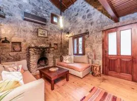 Chic Villa w Fireplace 3 min to Beach in Bodrum