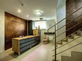 扎雅德萨诺基宾馆