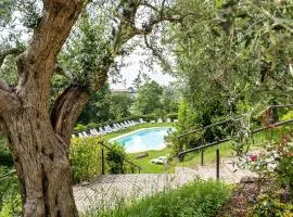 Lobram Castle Apartment near Lazise