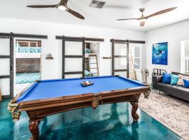 The Blue Fin House! Pool Table, Ocean View & Boardwalk to Beach，位于阿兰瑟斯港的酒店