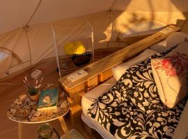 Estera Tent Camping，位于扎达尔的豪华帐篷