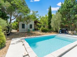 Lovely villa in Limoux with private pool，位于利穆的度假屋