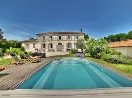 Awesome Home In Arthenac With Wifi