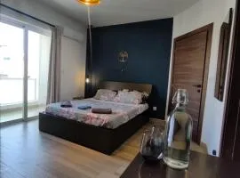 Airport Accommodation Bedroom with your own private Bathroom Self Check In and Self Check Out Air-condition Included