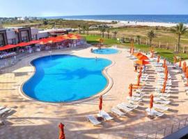 Andalucia Bizerte plage et piscine，位于比塞大的海滩短租房