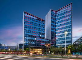 深圳龙华温德姆花园酒店，位于深圳的酒店