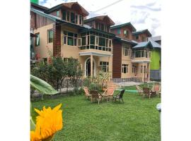 Grand Mala Resorts, Pahalgam，位于帕哈尔加姆的酒店