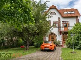 VILLA57 - Balatonalmádi - hostAID