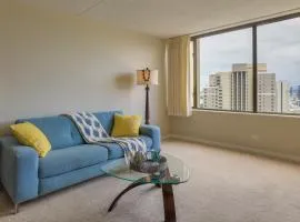 Honolulu Condo Stay with Balcony Walk to Beaches!
