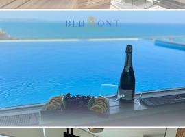 Luxury Rooftop Suites by Blumont，位于都拉斯卡瓦耶岩附近的酒店