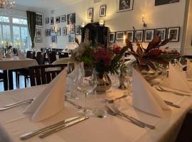 dS Hotel Restaurant Gronau，位于格罗瑙Glanerbrug Station附近的酒店