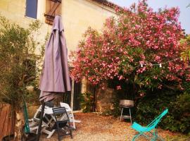 Maison de campagne proche Libourne，位于Saint-Denis-de-Pile的低价酒店