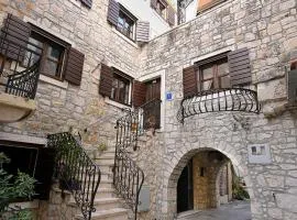 Stone House Srida