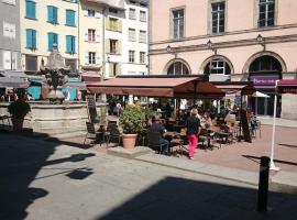 Espace Grenouillit Le Puy en Velay，位于勒布伊的酒店