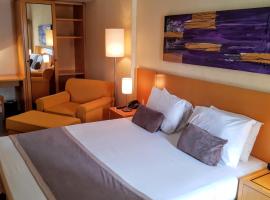卡登姆酒店，位于索罗卡巴Villaggio Shopping Center附近的酒店