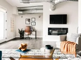 Modern Industrial Loft - Center of RiNo Art District