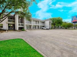 Studio 6-San Antonio, TX - Medical Center，位于圣安东尼奥的酒店