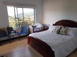 CASA CAMPESTRE COMPLETa，位于巴尔博萨的酒店