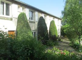 Auberge de l'Arzon，位于Chomelix的酒店