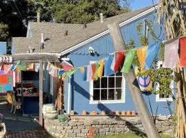 Santa Cruz Style Beach retreat, 5min walk to beach