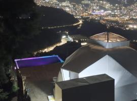 Glamping ecoglam Medellín，位于科帕卡瓦纳的豪华帐篷