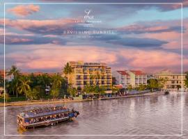 Little Riverside Hoi An . A Luxury Hotel & Spa，位于会安的酒店