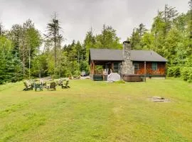 Secluded Elka Park Cabin Hot Tub and Fire Pit!